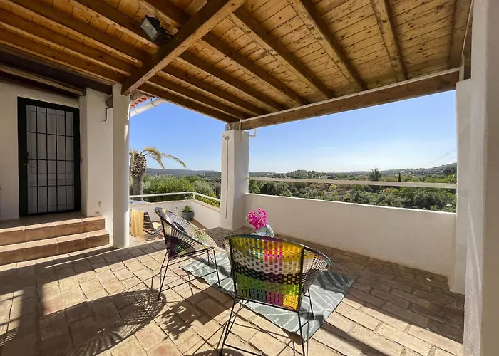 Casa Estrela ホームステイ ローレ